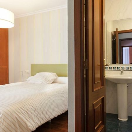 Zafiro Suites سانتياغو دي كومبوستيلا المظهر الخارجي الصورة