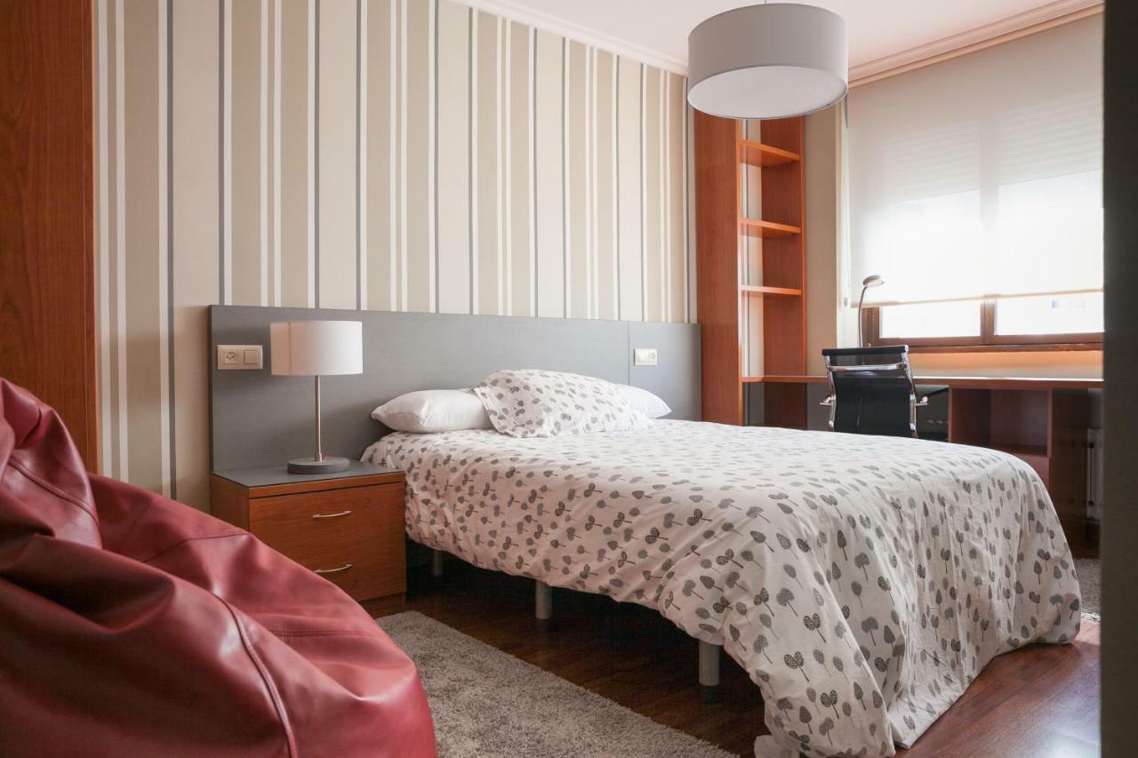 Zafiro Suites سانتياغو دي كومبوستيلا المظهر الخارجي الصورة