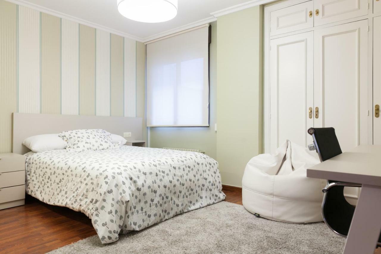 Zafiro Suites سانتياغو دي كومبوستيلا المظهر الخارجي الصورة